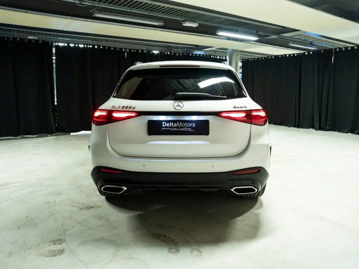 Mercedes-Benz GLC SUV nuova a Ancona (4)