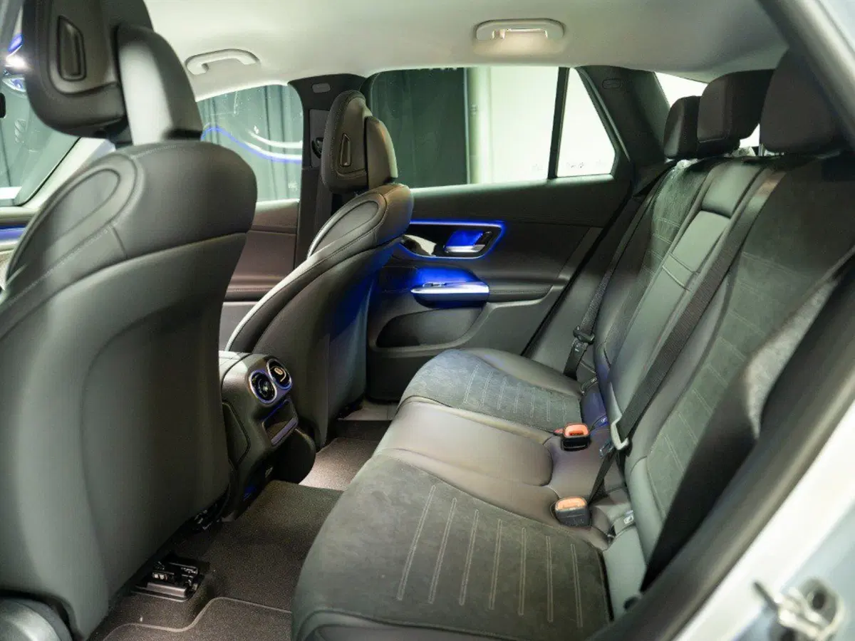 Mercedes-Benz GLC nuova a Ancona (11)