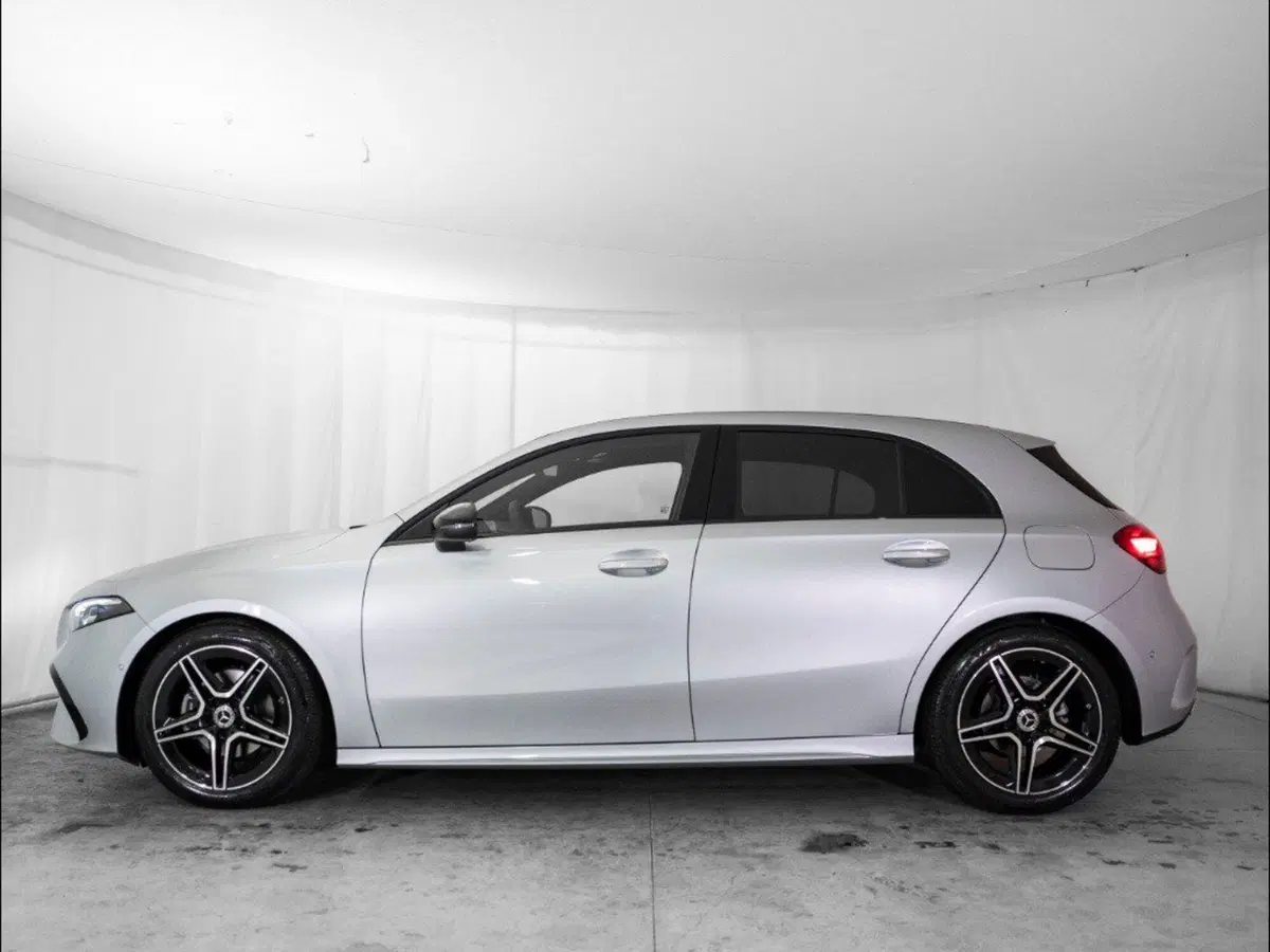 Mercedes-Benz Classe A Sedan nuova a Macerata (2)