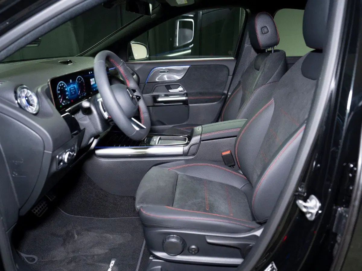 Mercedes-Benz GLA SUV nuova a Ancona (12)
