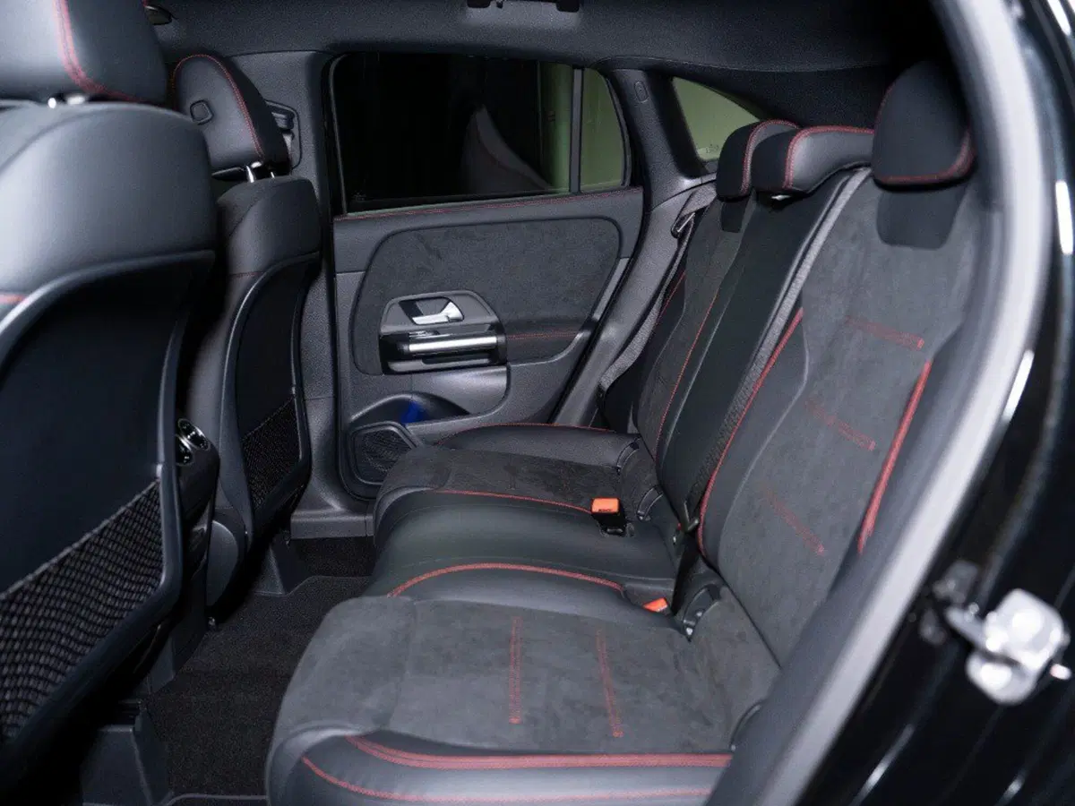 Mercedes-Benz GLA SUV nuova a Ancona (15)