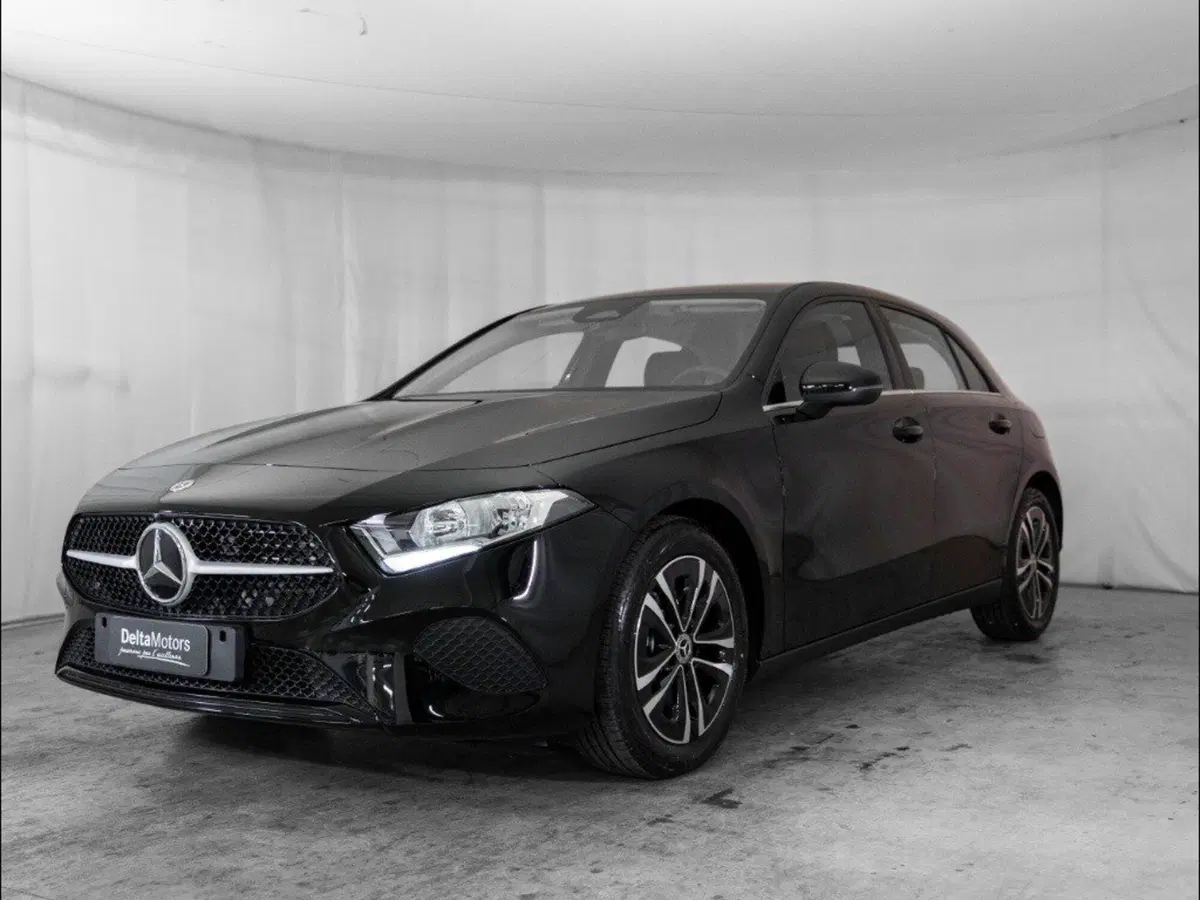 Mercedes-Benz Classe A Sedan nuova a Macerata