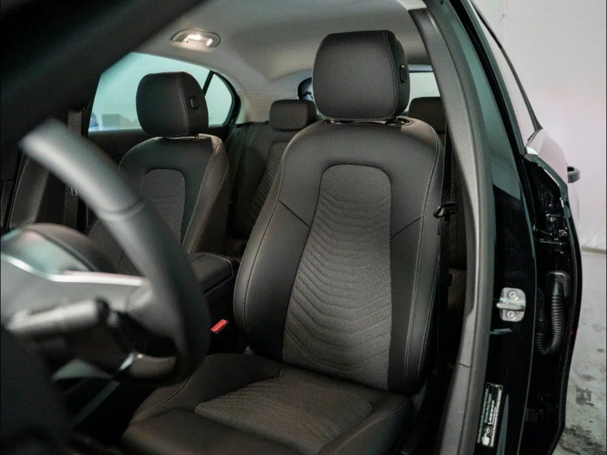Mercedes-Benz Classe A Sedan nuova a Macerata (17)