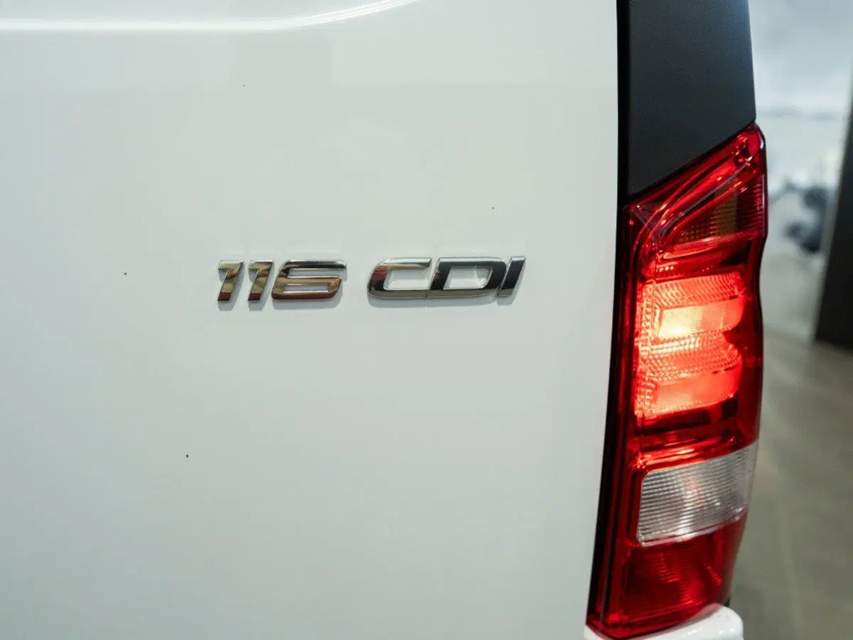 Mercedes-Benz Vito nuova a Ancona (10)