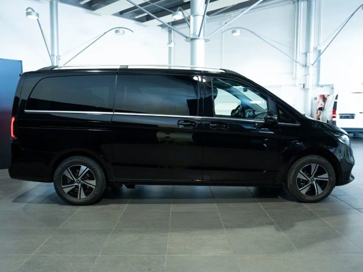Mercedes-Benz Classe V nuova a Ancona (5)