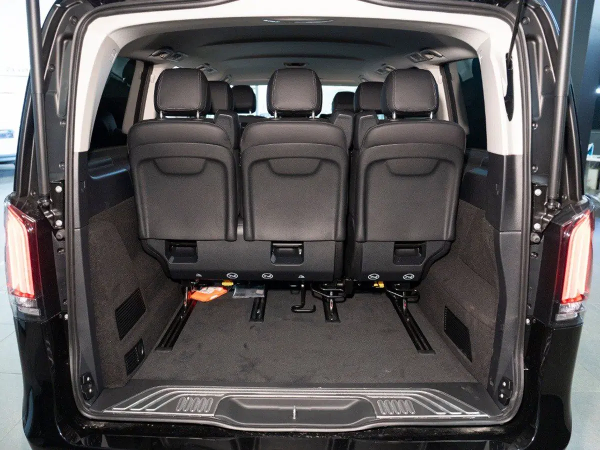 Mercedes-Benz Classe V nuova a Ancona (6)