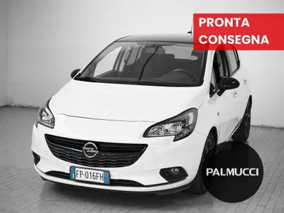 Opel Corsa Coup&eacute; 1.2 Black Edition del 2018 usata a Prato