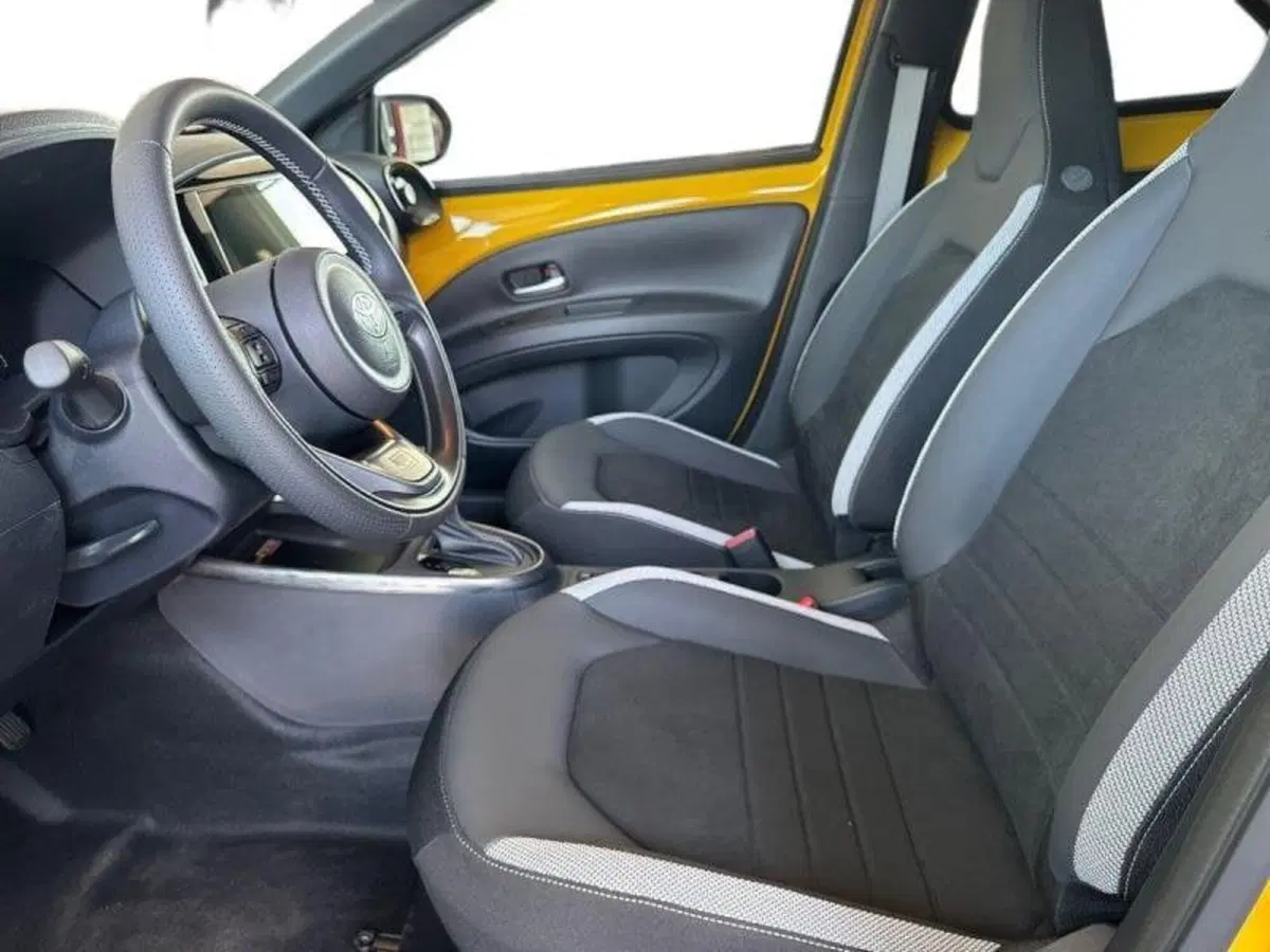 Toyota Aygo X nuova a Perugia (15)