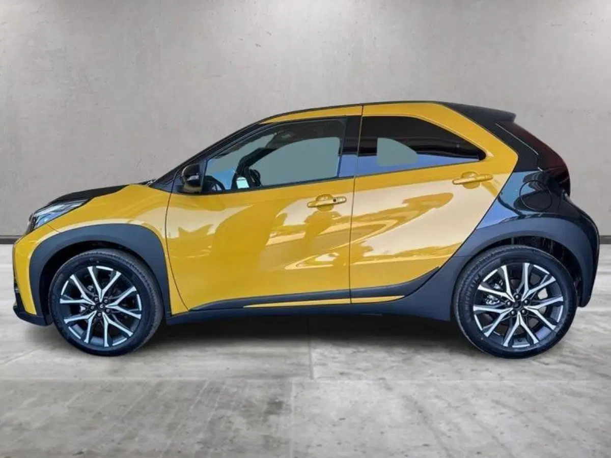 Toyota Aygo X nuova a Perugia (2)
