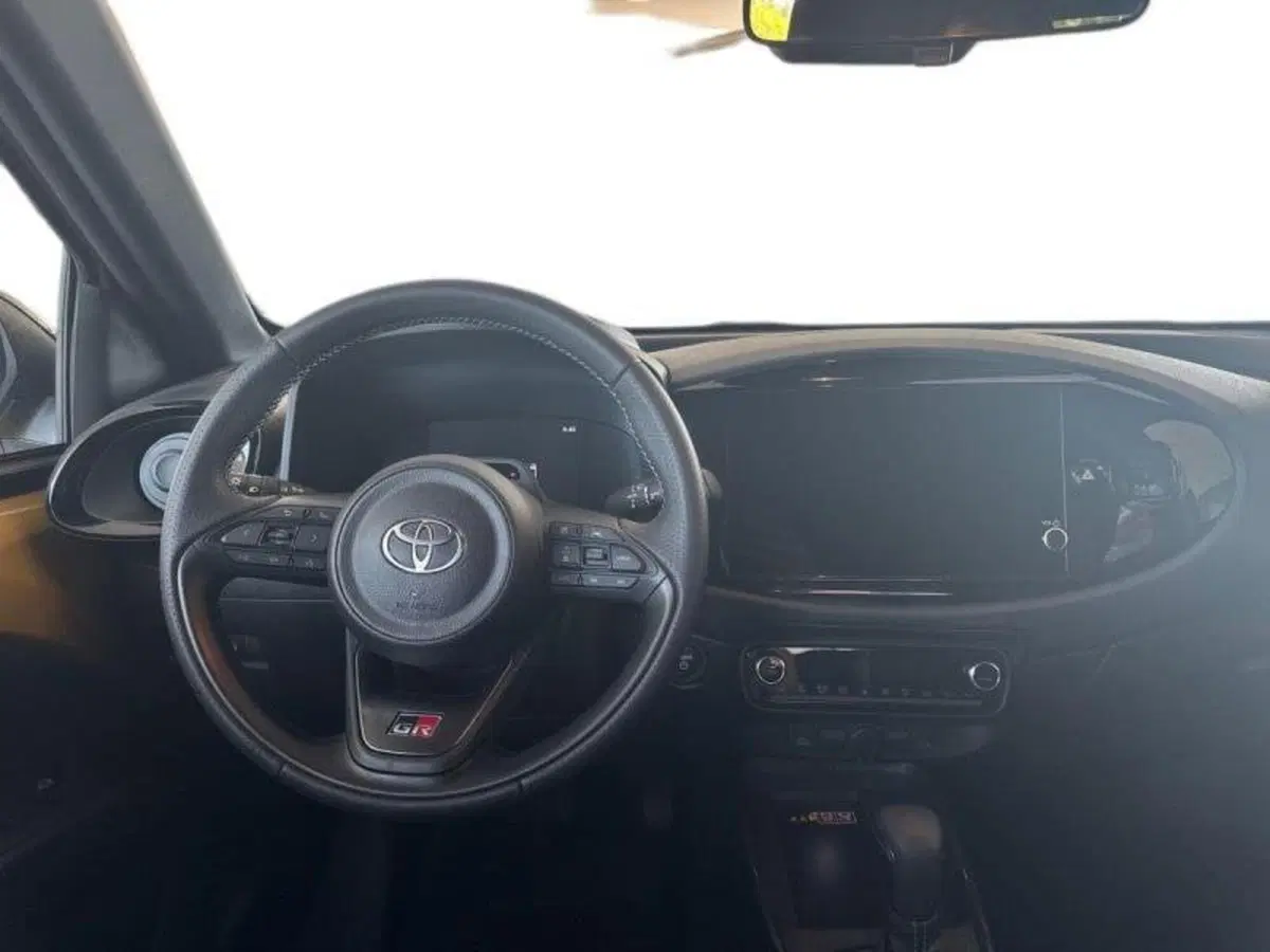Toyota Aygo X nuova a Perugia (7)