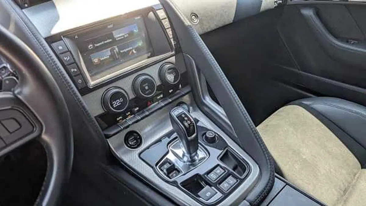 Jaguar F-Type Coupé usata a Brescia (14)