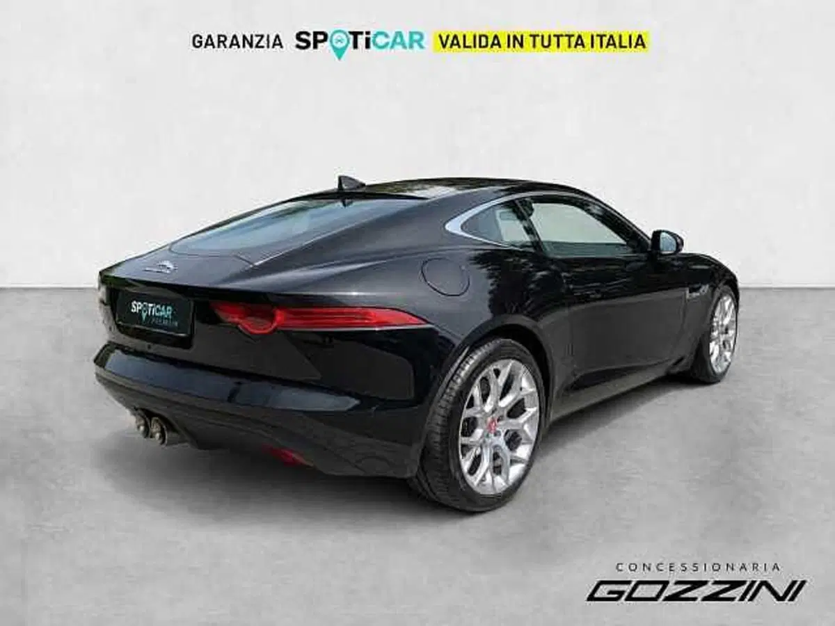 Jaguar F-Type Coupé usata a Brescia (5)