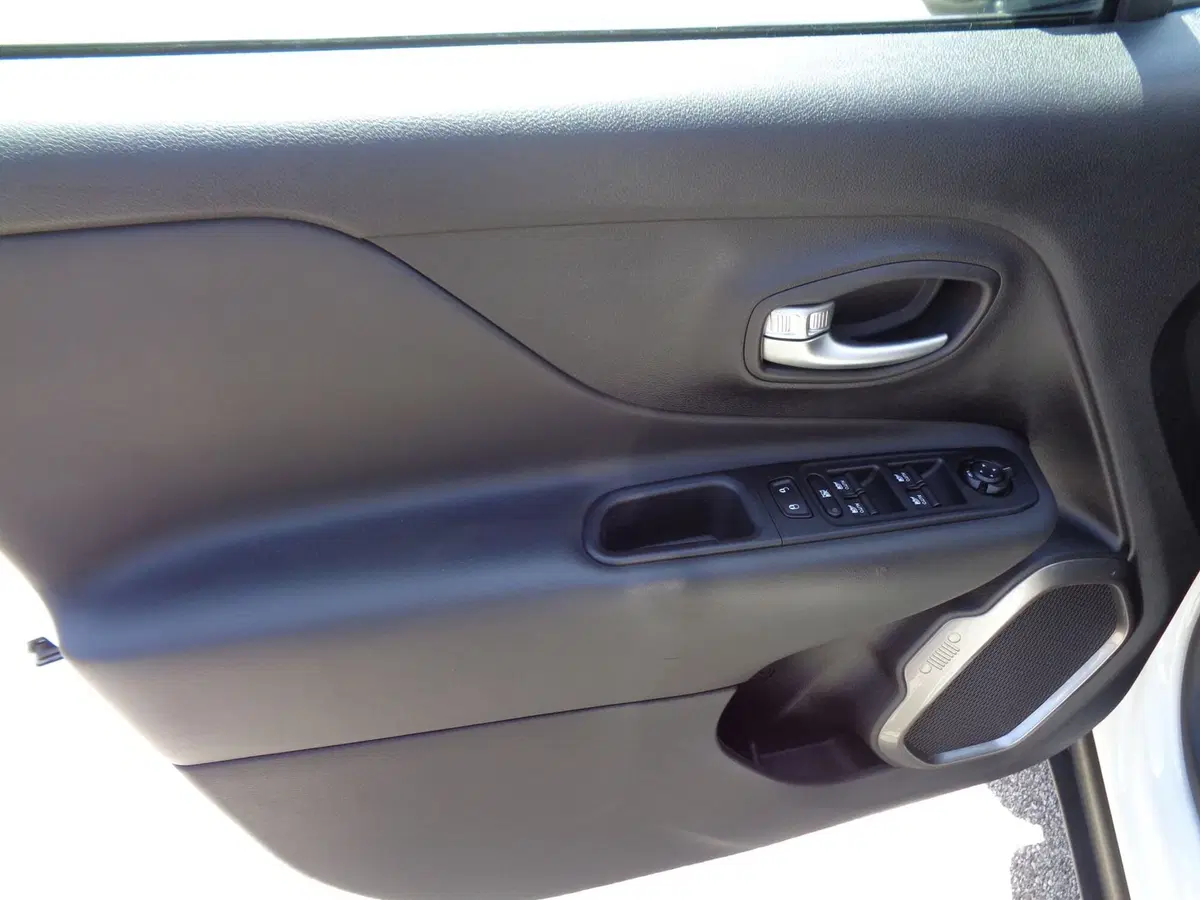 Jeep Renegade usata a Treviso (8)