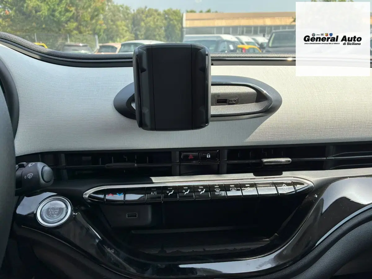 Fiat 500 nuova a Lucca (14)