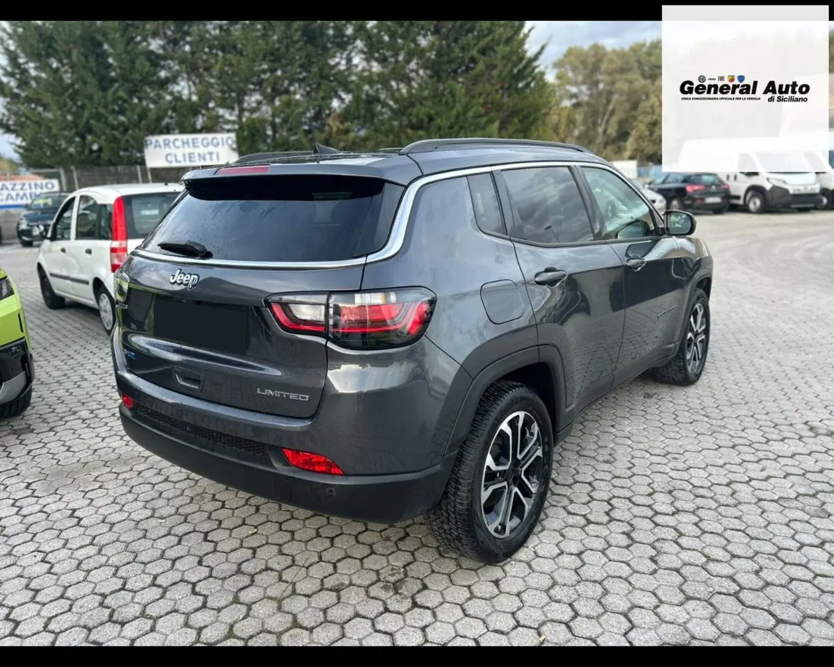 Jeep Compass usata a Lucca (8)