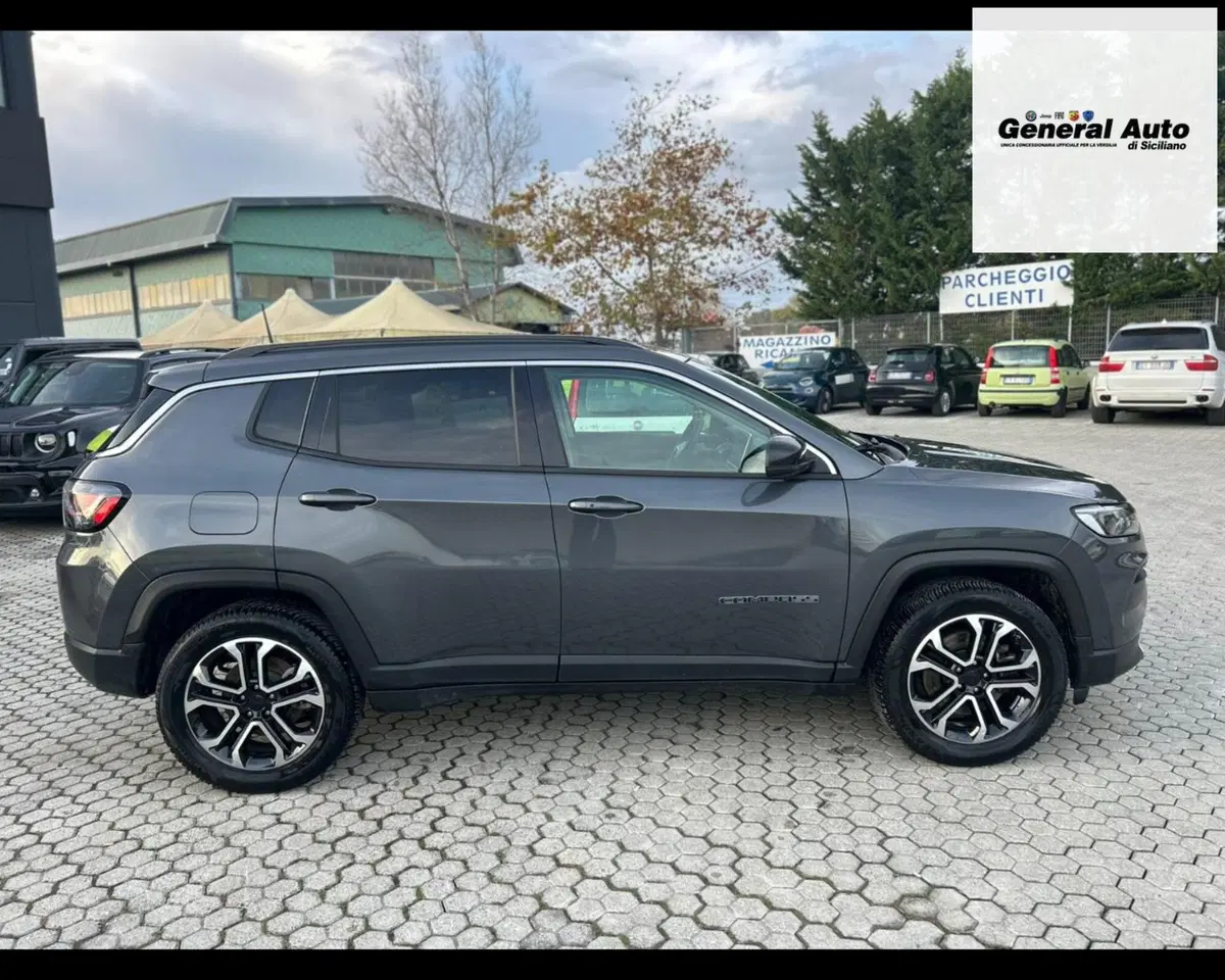 Jeep Compass usata a Lucca (9)