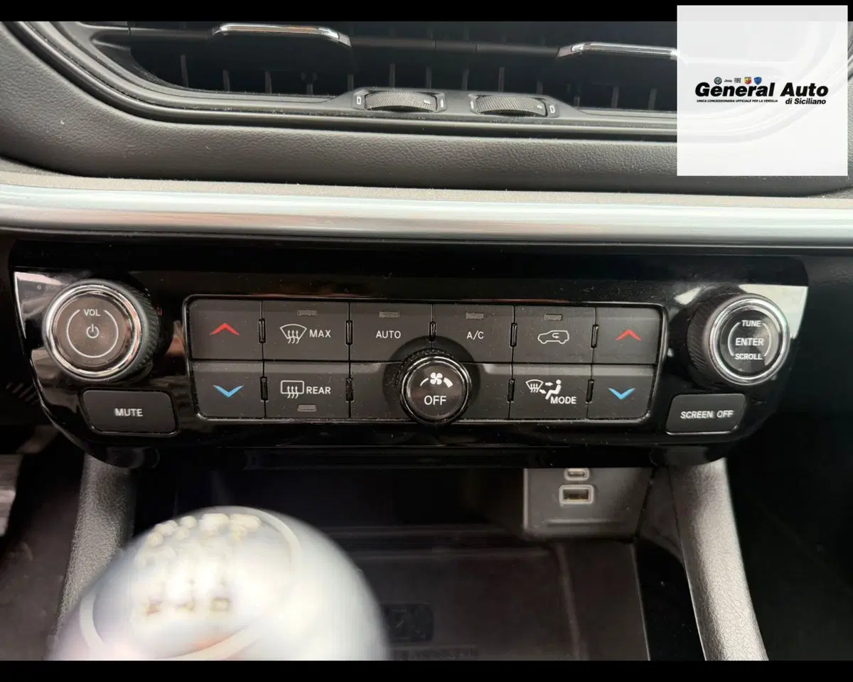 Jeep Compass usata a Lucca (18)