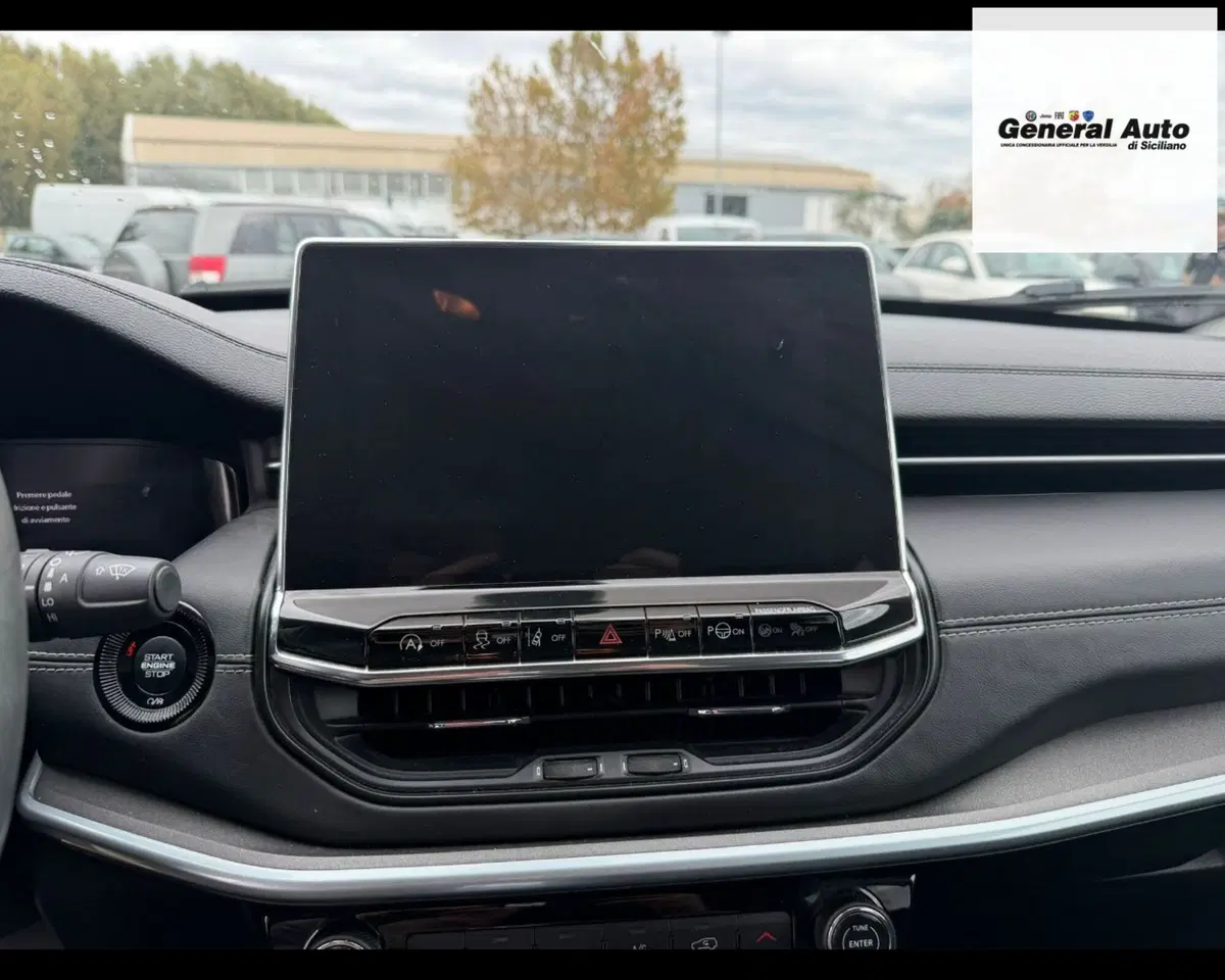 Jeep Compass usata a Lucca (19)