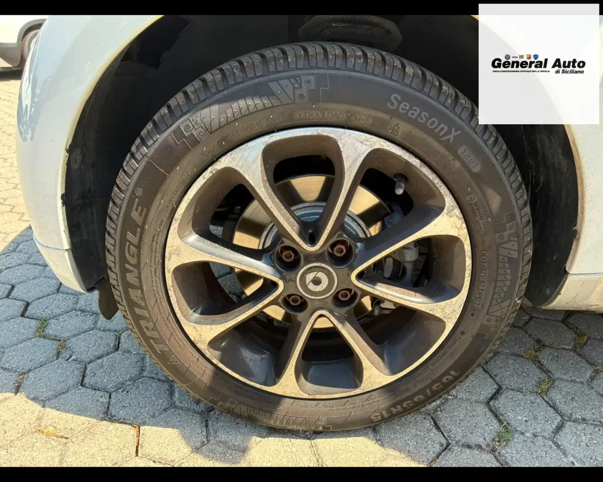 smart Fortwo Cabrio usata a Lucca (11)