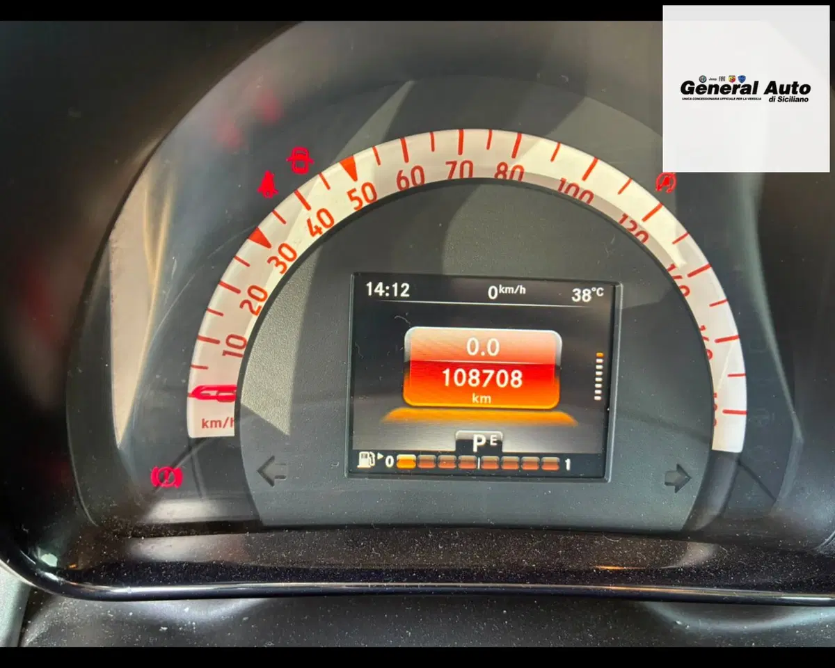 smart Fortwo Cabrio usata a Lucca (13)