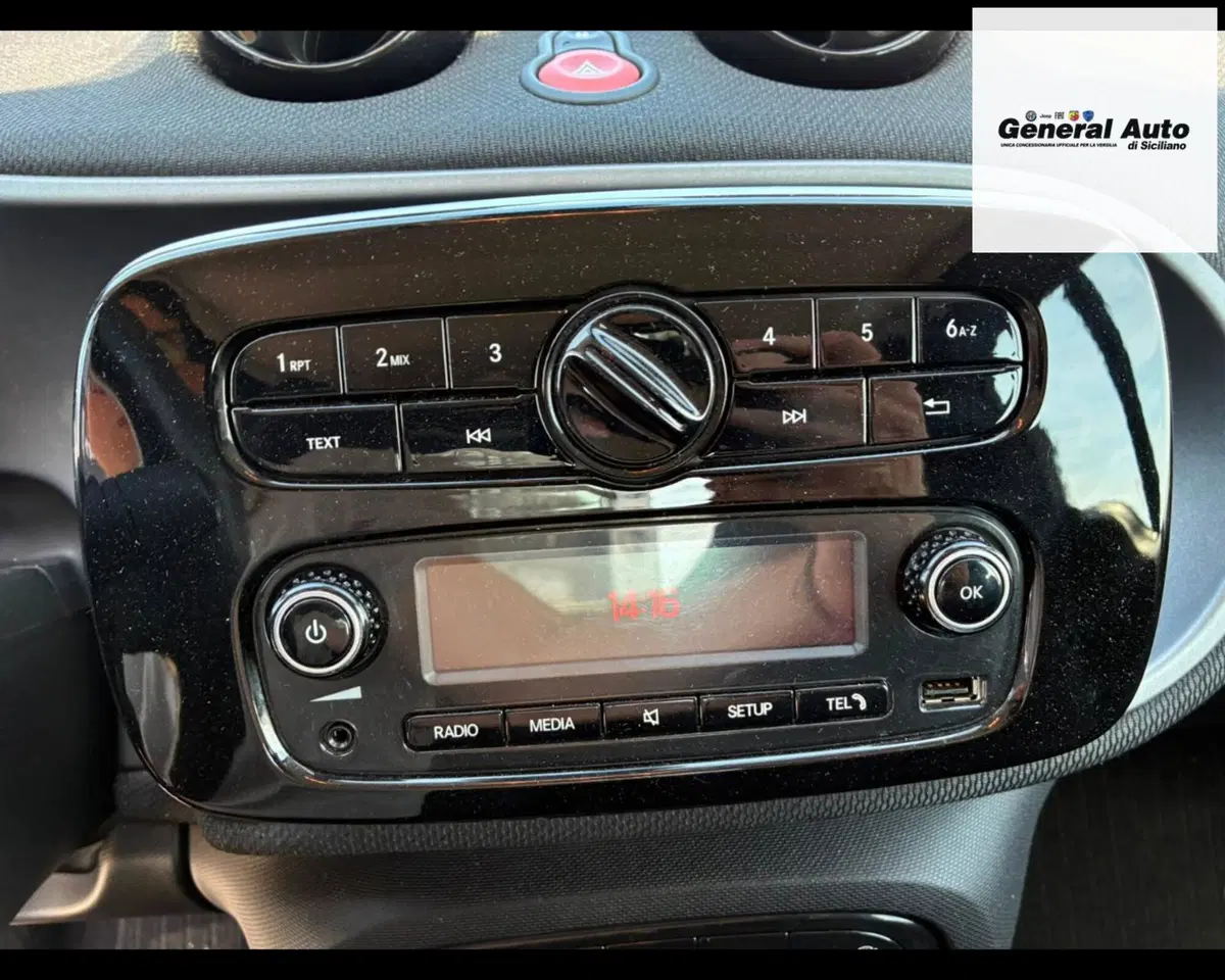 smart Fortwo Cabrio usata a Lucca (15)