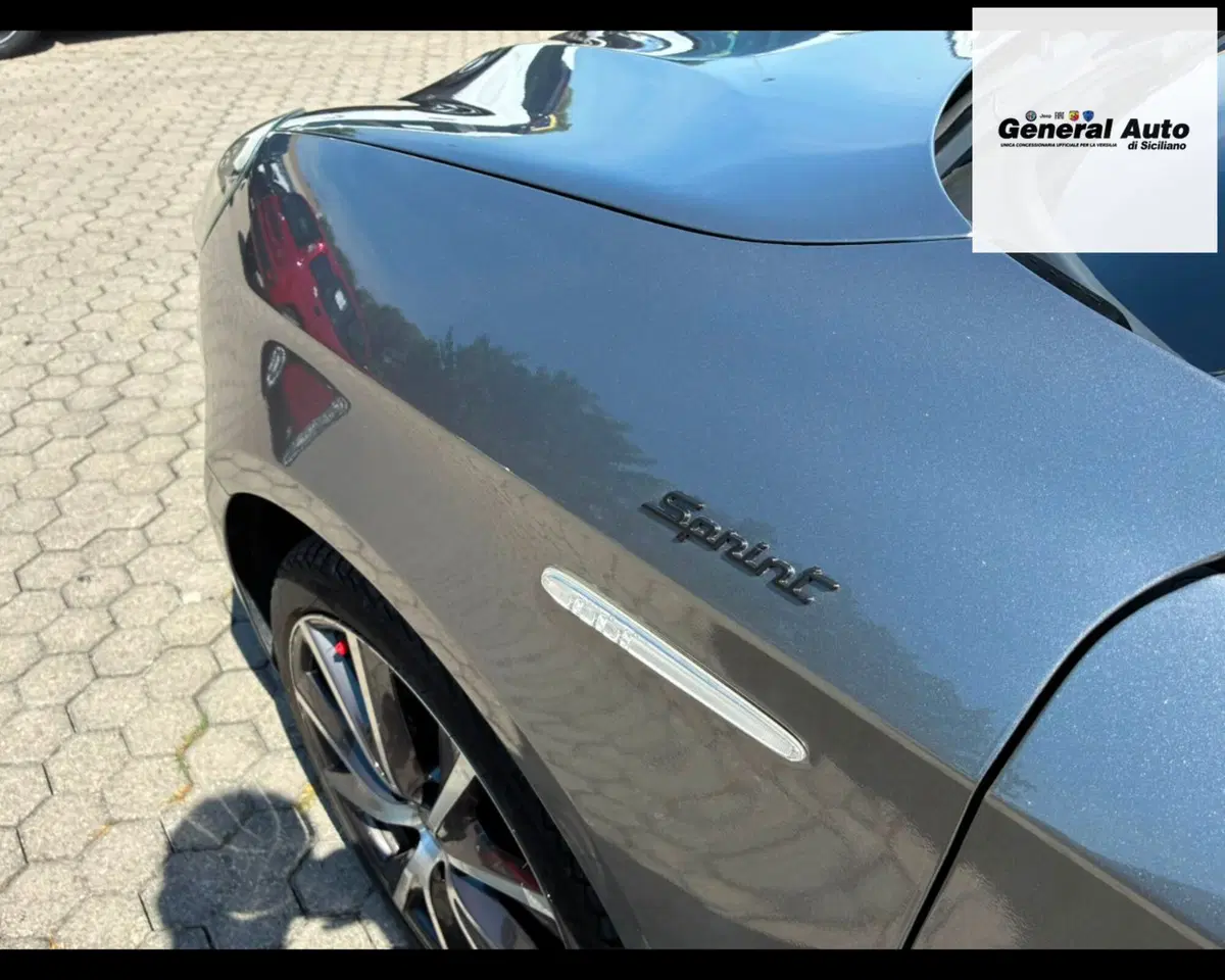 Alfa Romeo Giulietta usata a Lucca (9)
