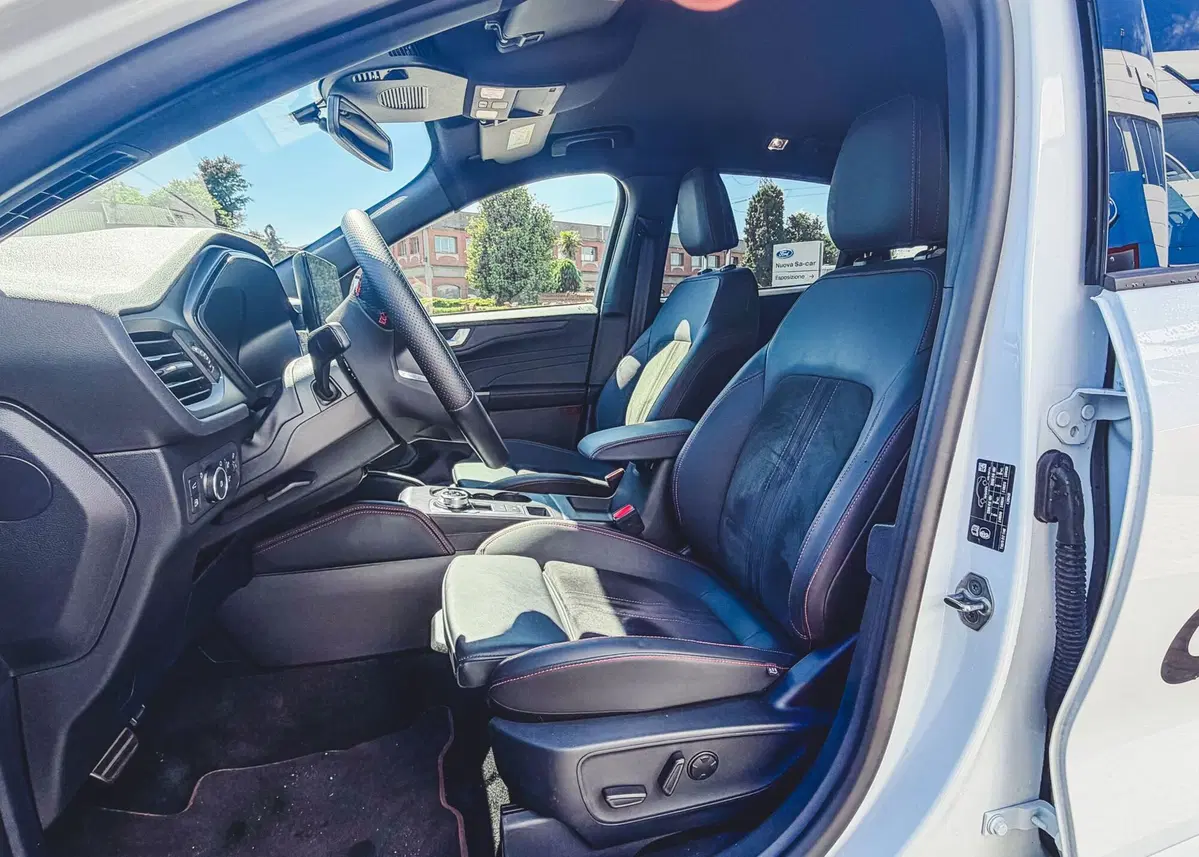 Ford Kuga usata a Vercelli (14)