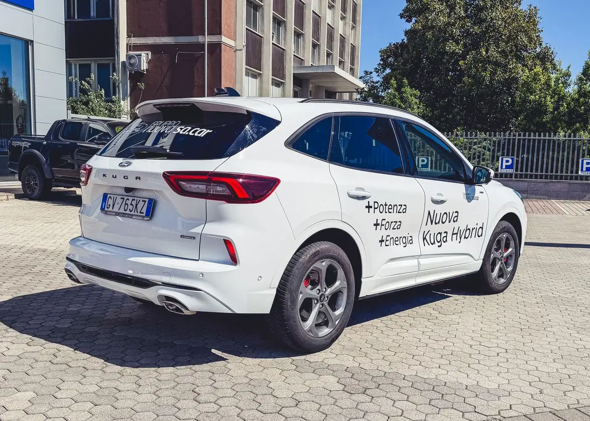 Ford Kuga usata a Vercelli (4)