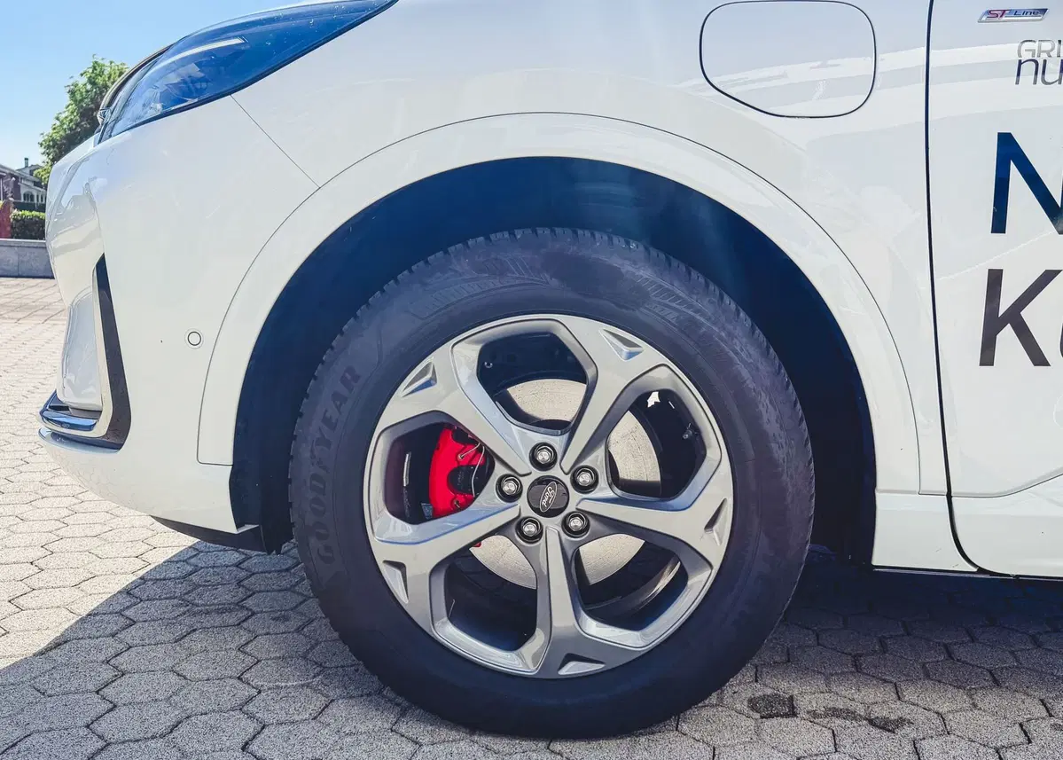 Ford Kuga usata a Vercelli (5)