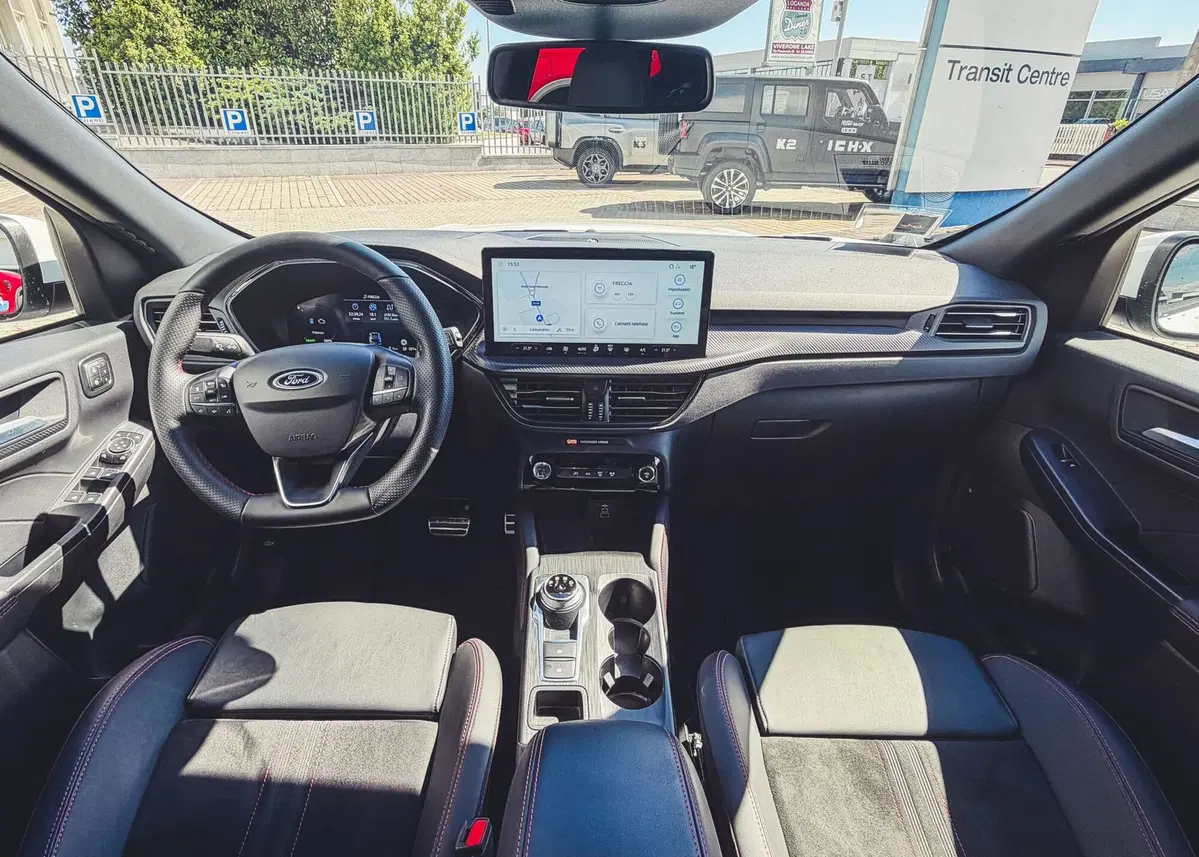 Ford Kuga usata a Vercelli (6)