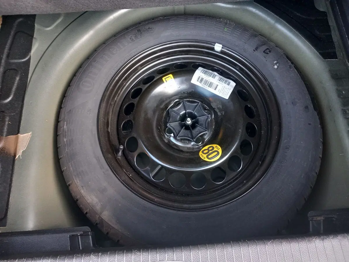 Opel Corsa Coupé usata a Lucca (12)