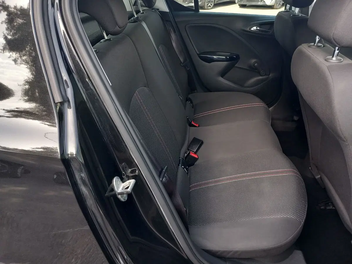 Opel Corsa Coupé usata a Lucca (14)