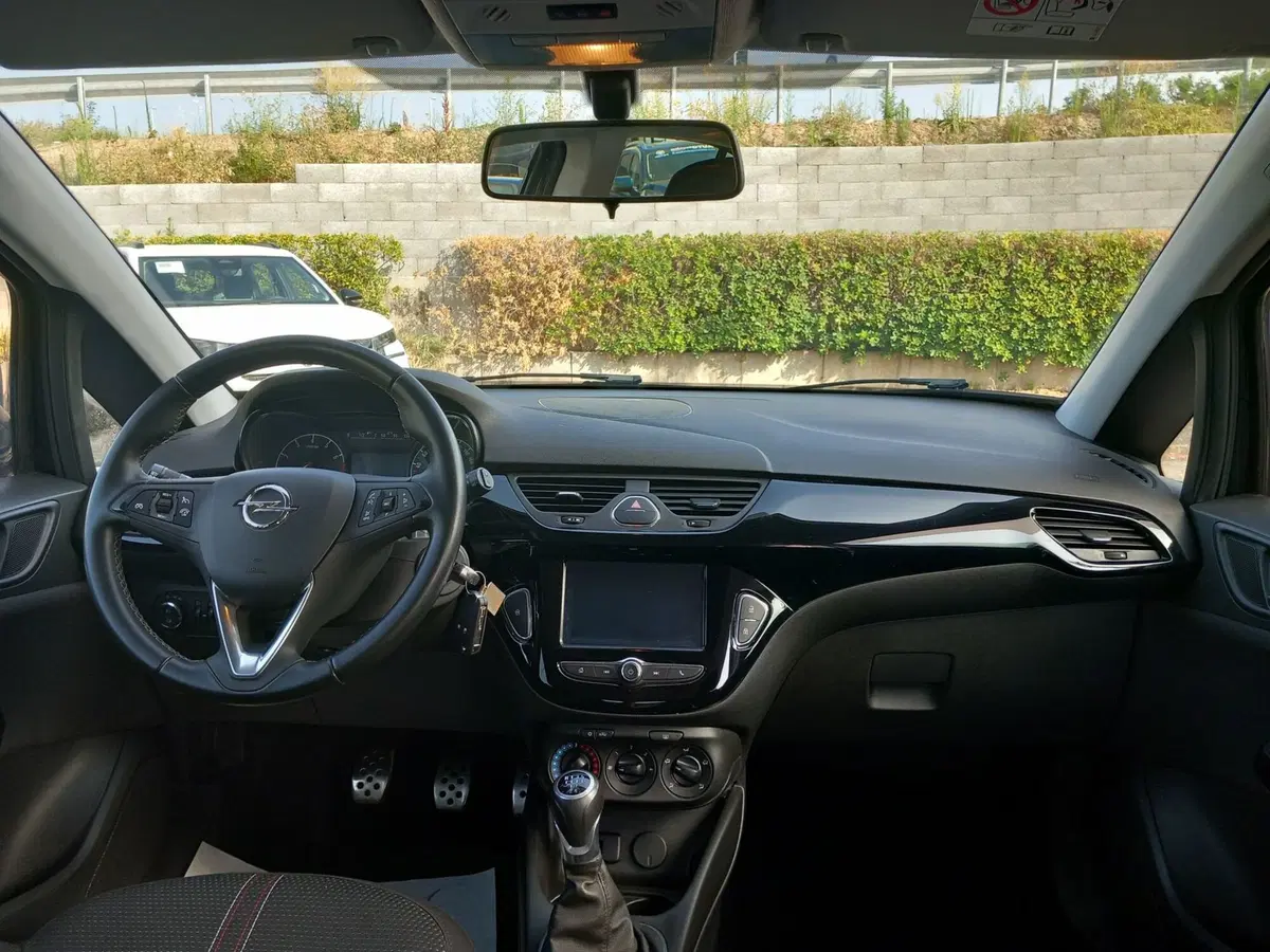 Opel Corsa Coupé usata a Lucca (15)