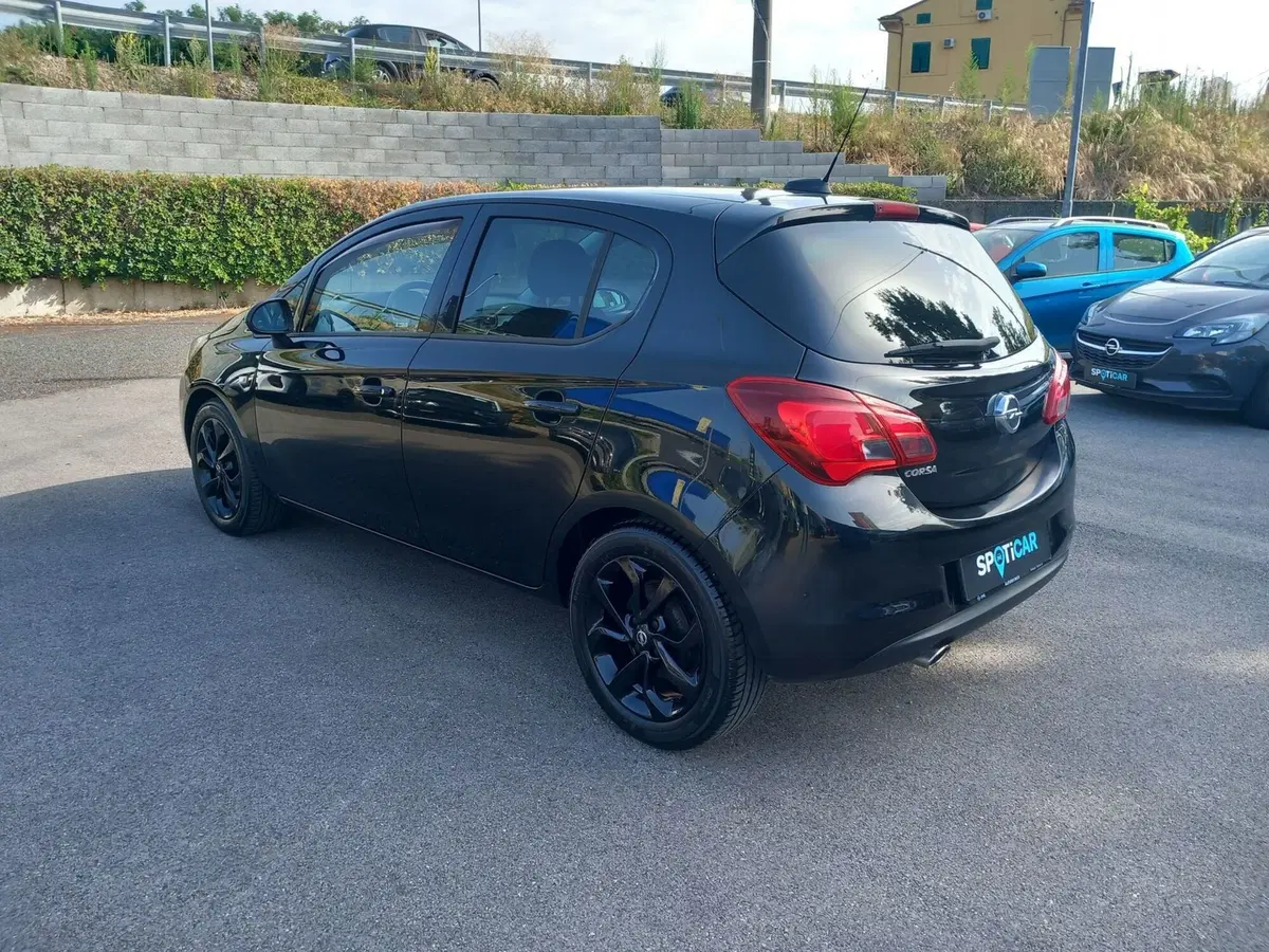 Opel Corsa Coupé usata a Lucca (4)