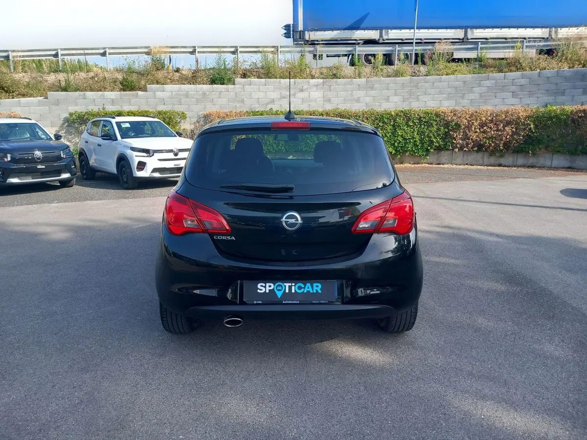 Opel Corsa Coupé usata a Lucca (5)