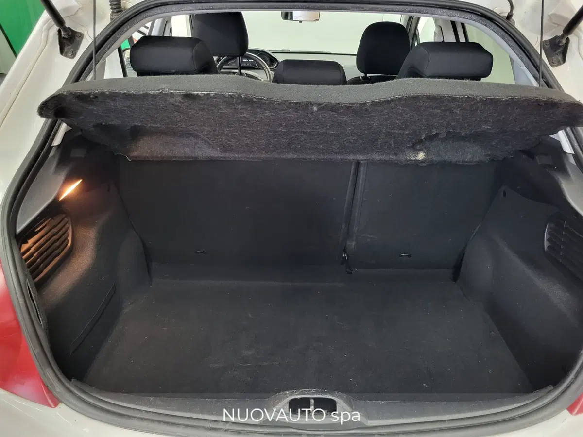 Peugeot 208 usata a Arezzo (6)