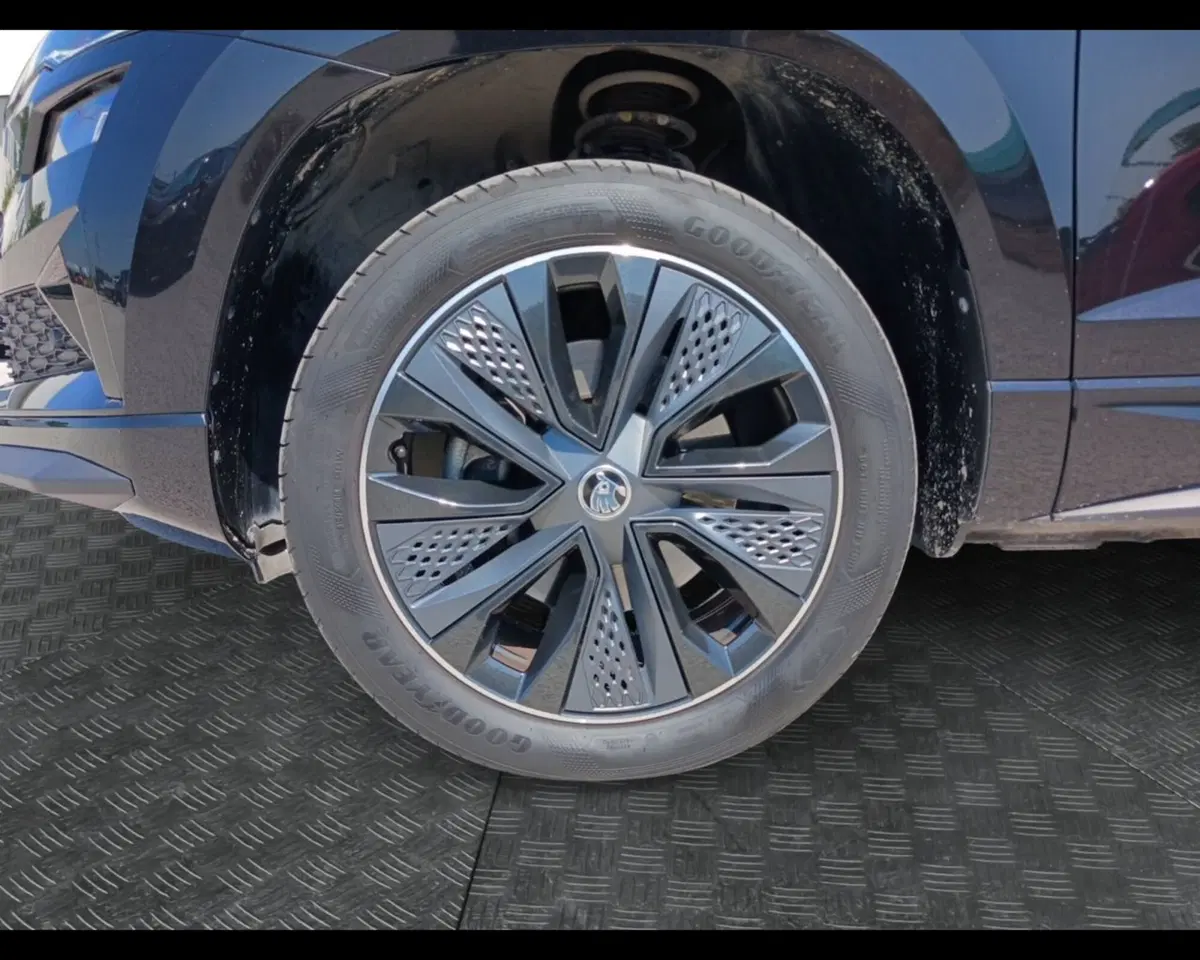Skoda Karoq usata a Ravenna (14)