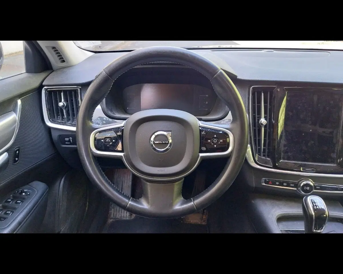 Volvo V90 usata a Ravenna (11)