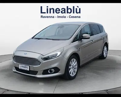 Ford S-Max 2.0 TDCi 150CV Start&amp;Stop Powershift Titanium del 2017 usata a Ravenna