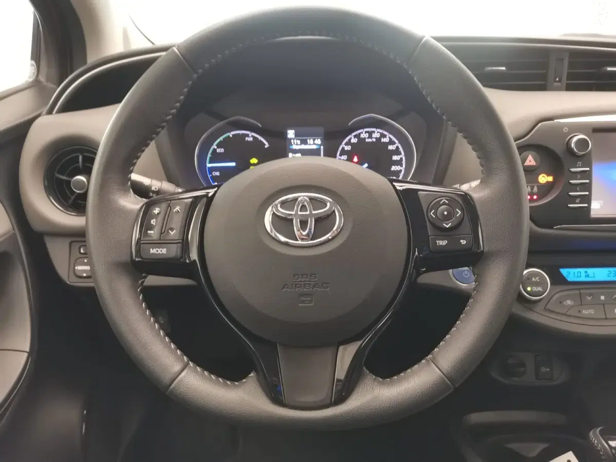 Toyota Yaris usata a Bergamo (15)