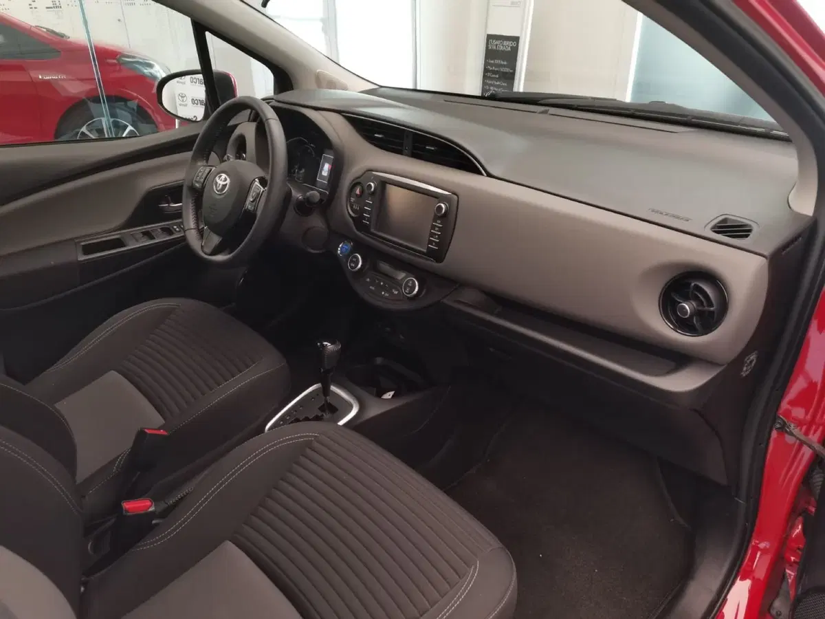 Toyota Yaris usata a Bergamo (6)