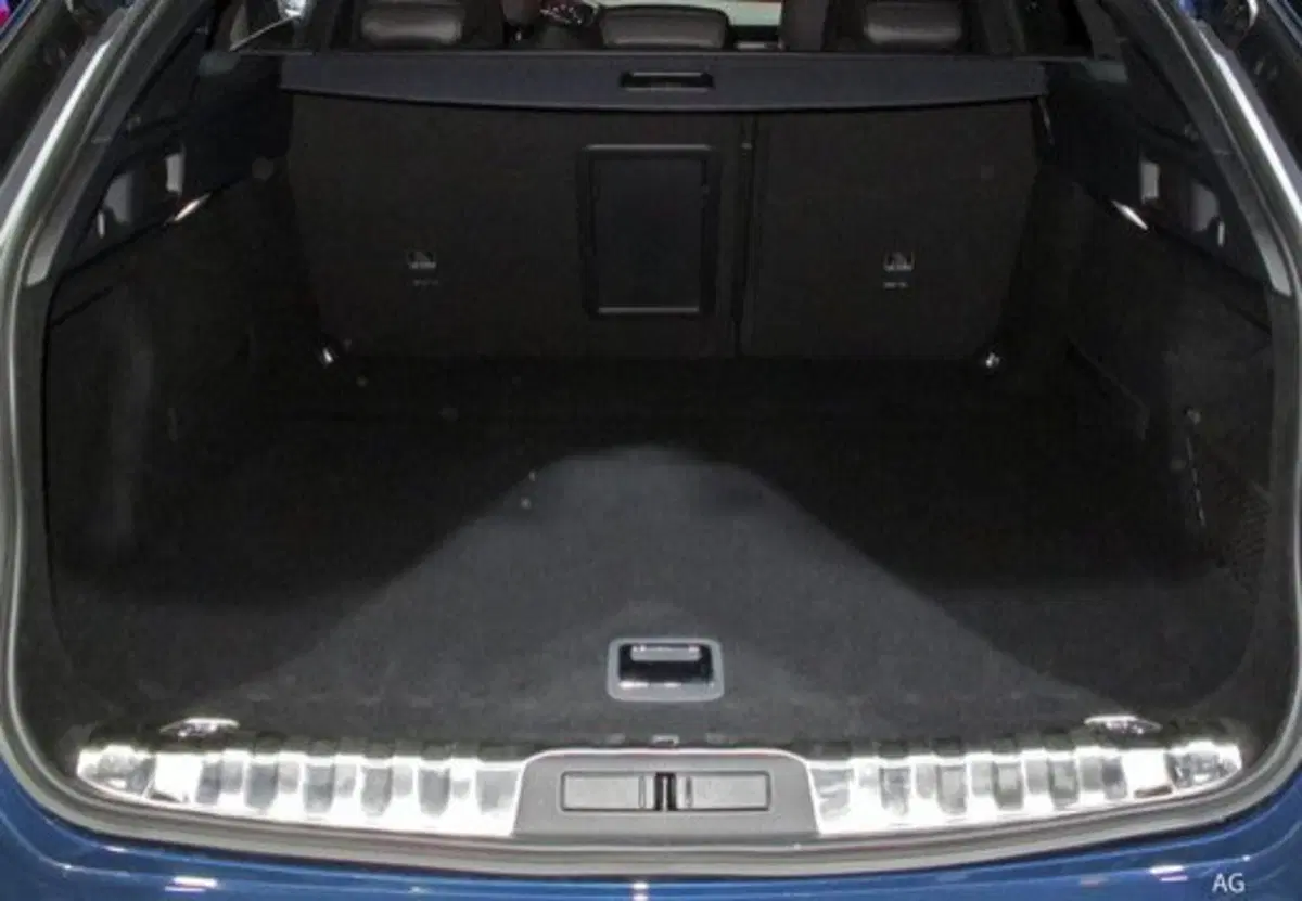 Peugeot 508 SW nuova a Salerno (19)