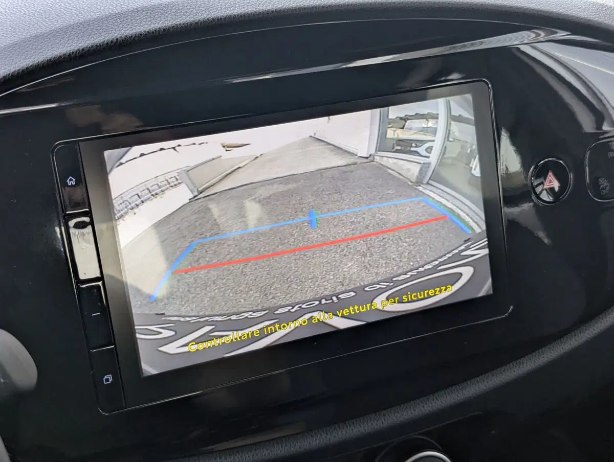 Toyota Aygo X usata a Pescara (13)