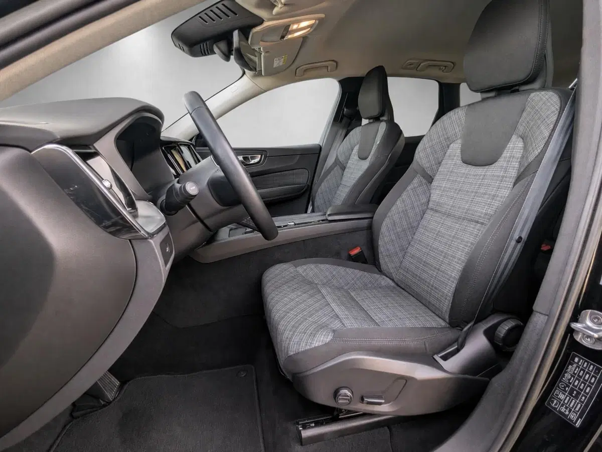 Volvo XC60 usata a Pescara (11)