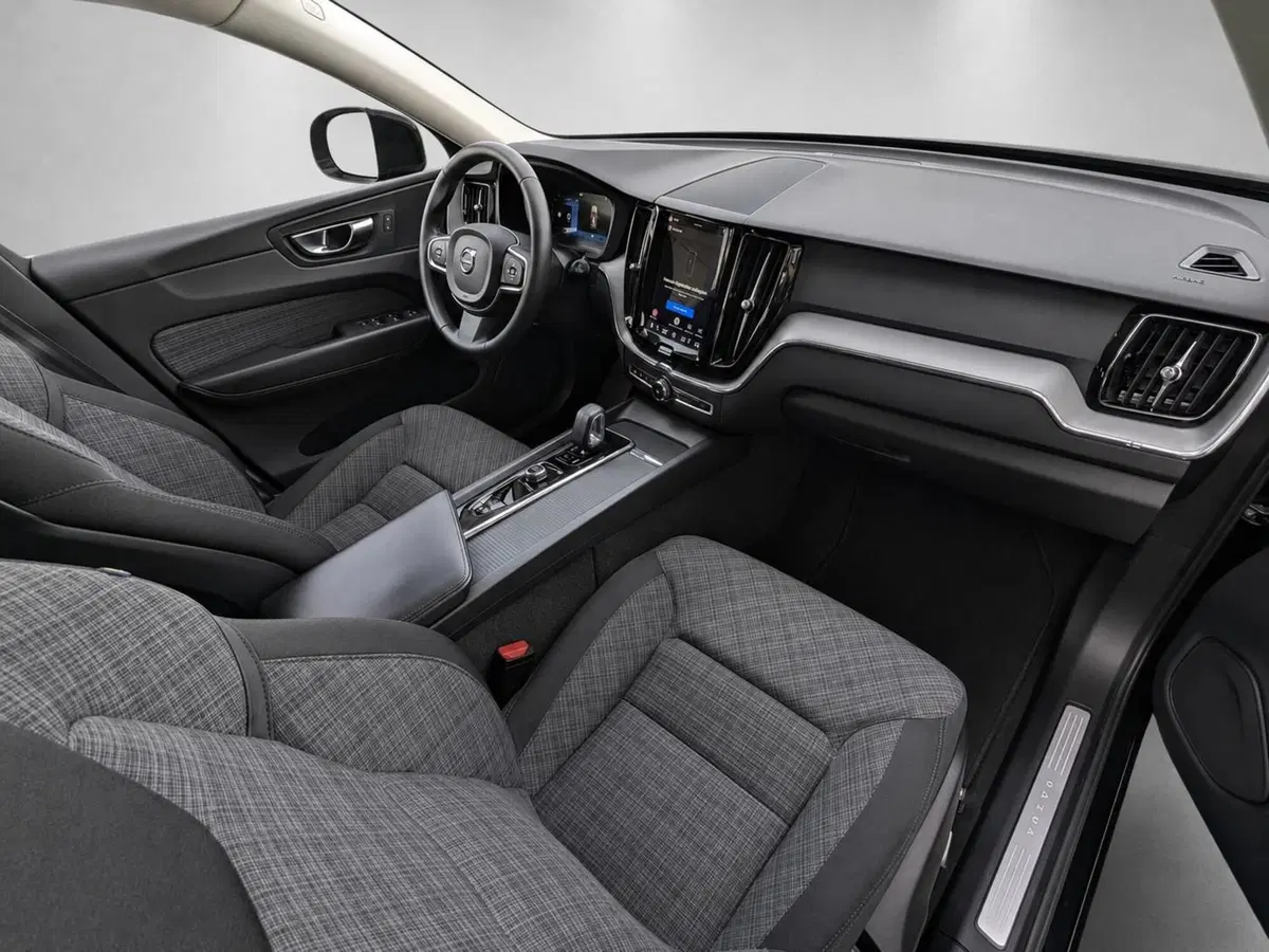 Volvo XC60 usata a Pescara (12)