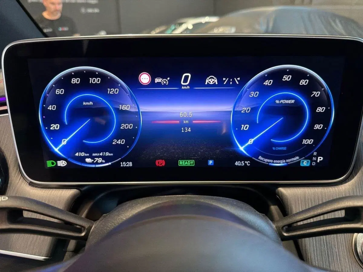 Mercedes-Benz EQE SUV nuova a Firenze (13)
