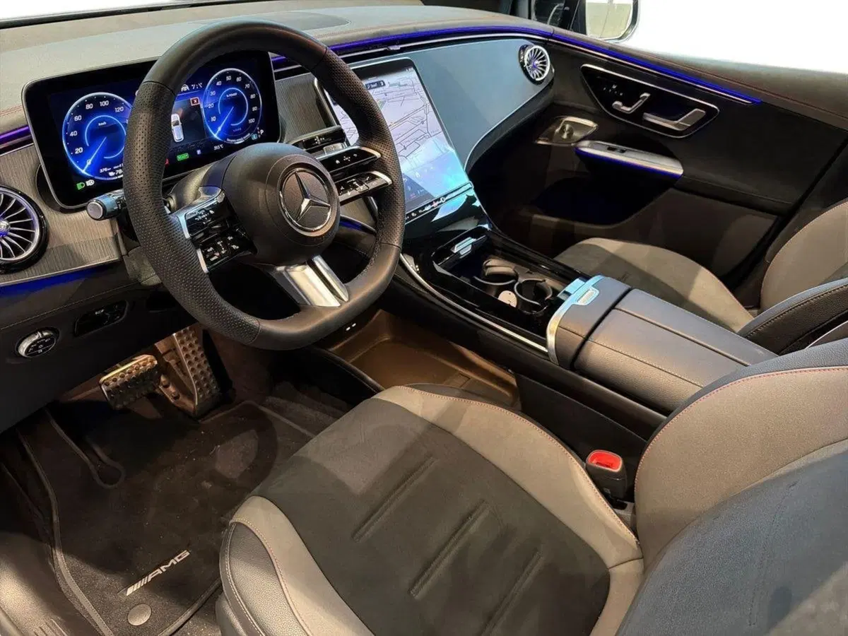 Mercedes-Benz EQE SUV nuova a Firenze (15)