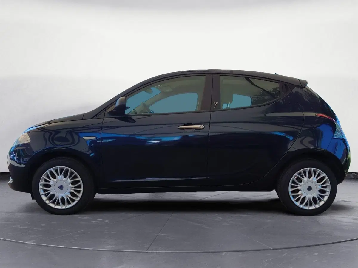 Lancia Ypsilon usata a Firenze (3)