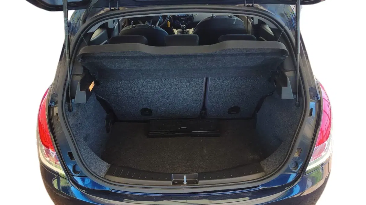 Lancia Ypsilon usata a Firenze (8)