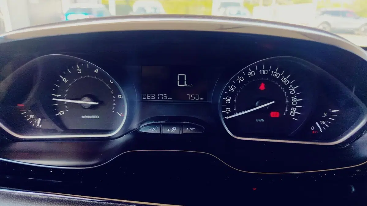 Peugeot 208 usata a Firenze (2)